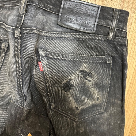 Vintage distressed Levi’s W 30 L 34 - Picture 3 of 4